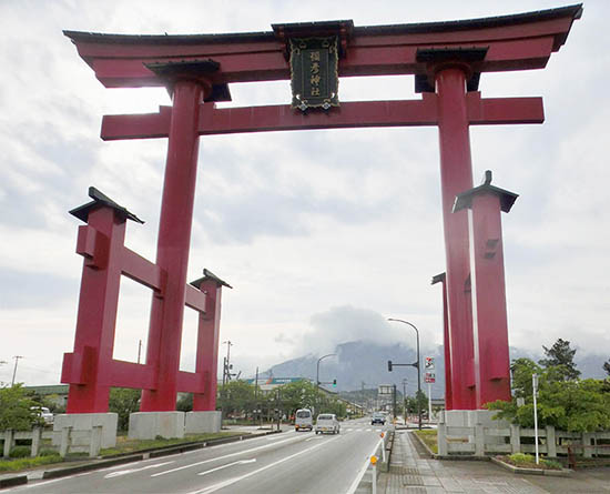 shintoshrine i jätteformat